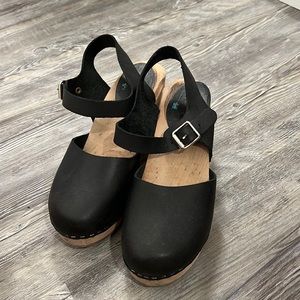 Lotta from Stockholm black clogs.  Great condition!